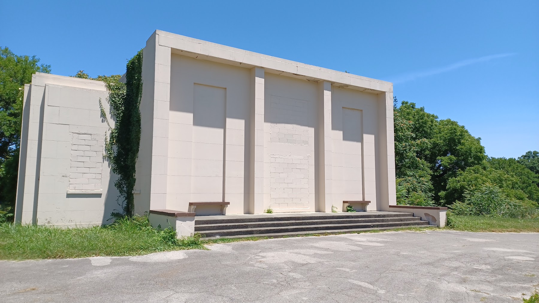 Eastern Cemetery photo 4